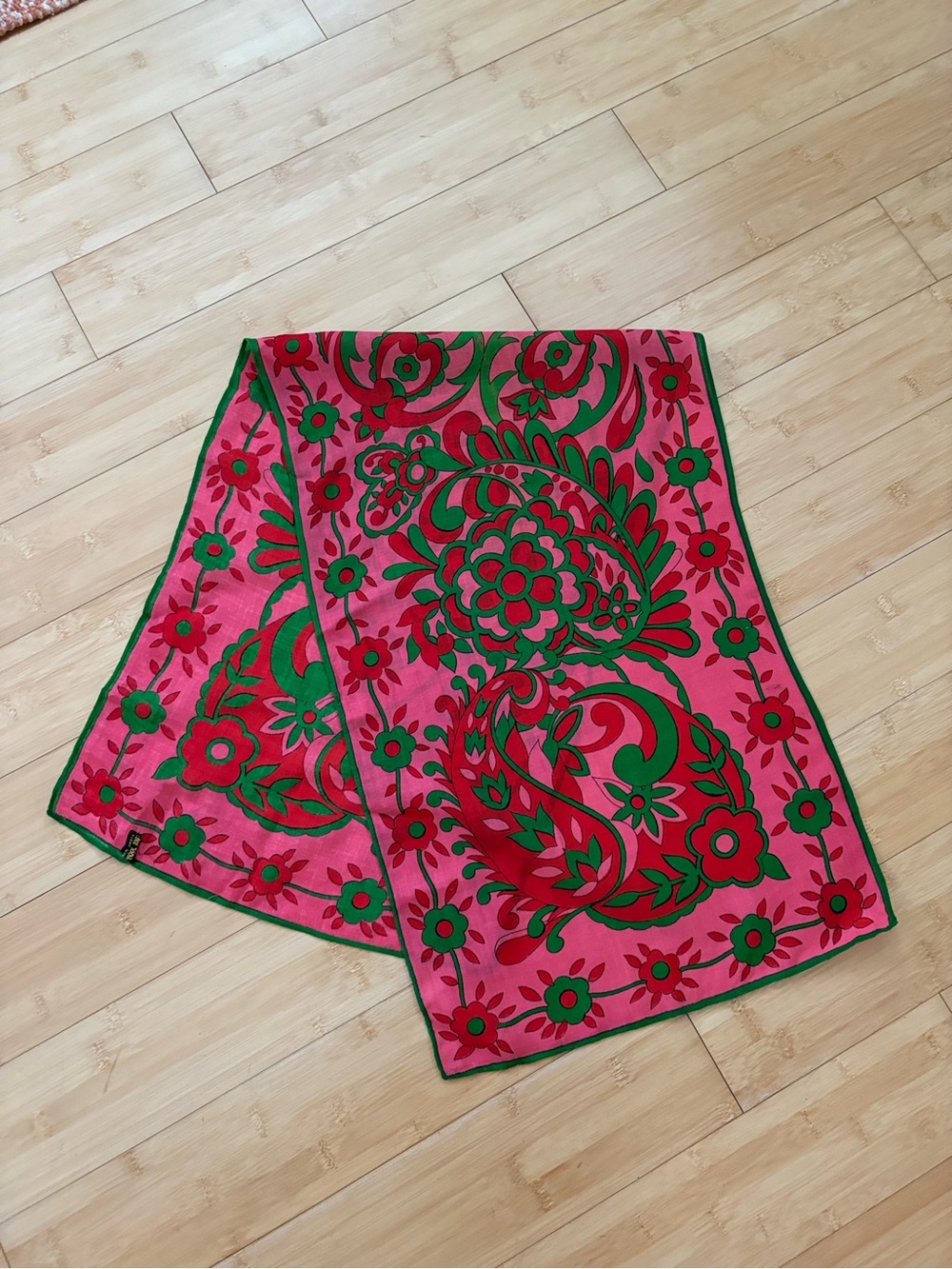 100 % Wool Vintage Oblong Pink & Green Floral Scarf
